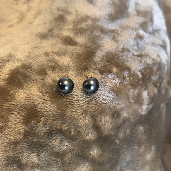 Dark Gray or Charcoal/Silver Necklace Set - Picture 6 of 6